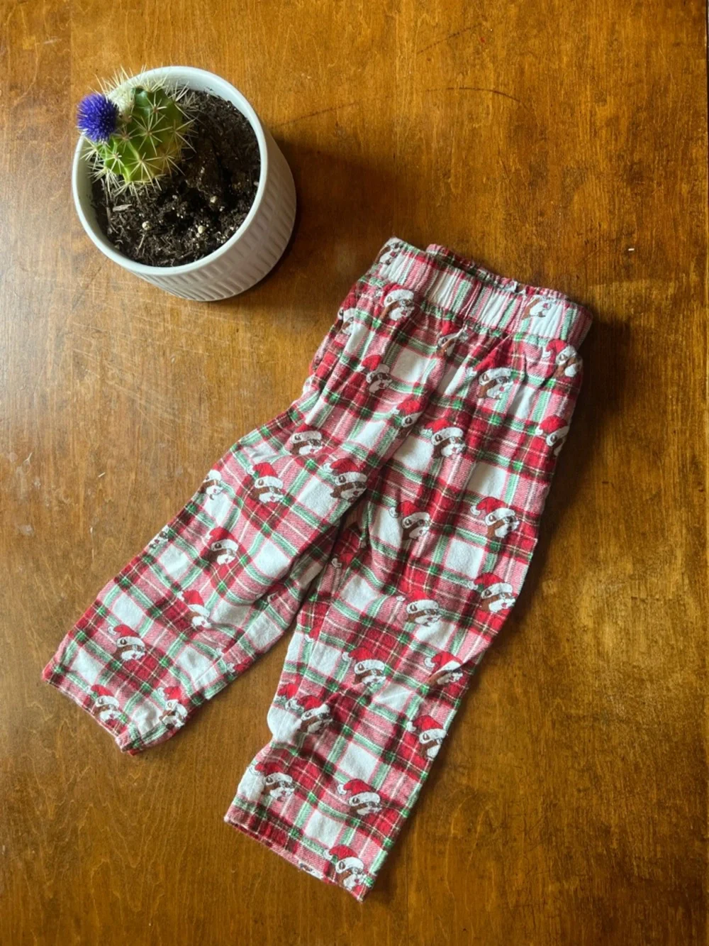 Buc-ee’s Christmas Pajama Pants Kids 5T Red Plaid Santa Beaver Holiday PJ bottom